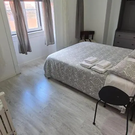 Quarto em Acomodações Particulares Visita Int Lisboa