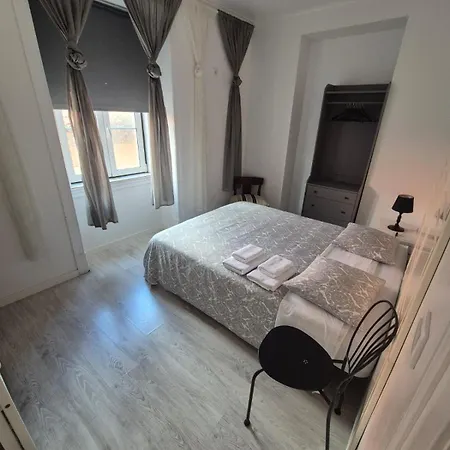 Quarto em Acomodações Particulares Visita Int *