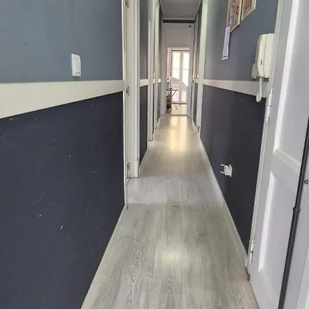 Quarto em Acomodações Particulares Visita Int