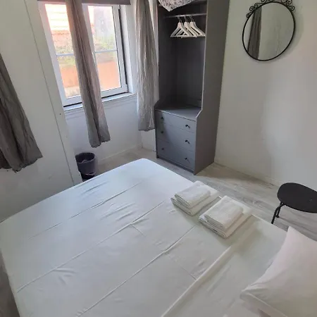 Quarto em Acomodações Particulares Visita Int Lisboa