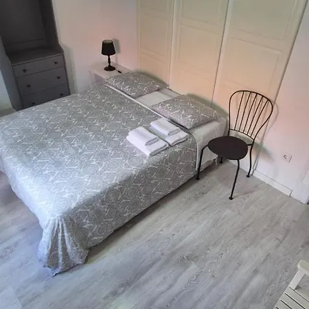 Quarto em Acomodações Particulares Visita Int *
