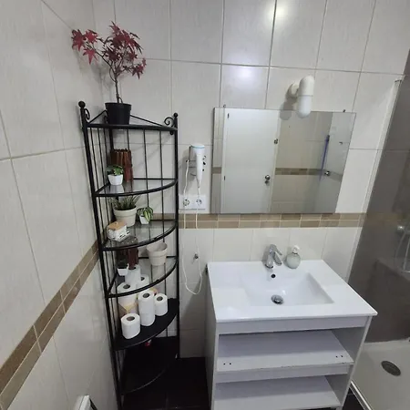 Quarto em Acomodações Particulares Visita Int *