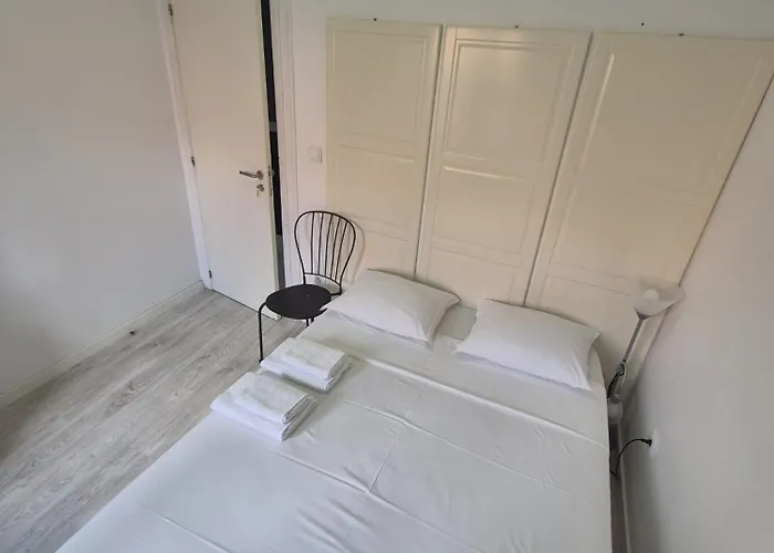 Visita Int Δωμάτια σε οικογενειακή κατοικία *